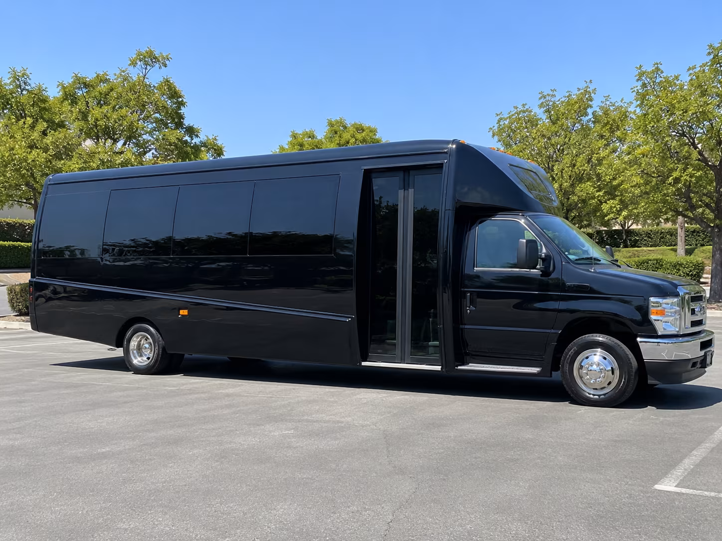 bethesda concert bus rentals for groups and fans