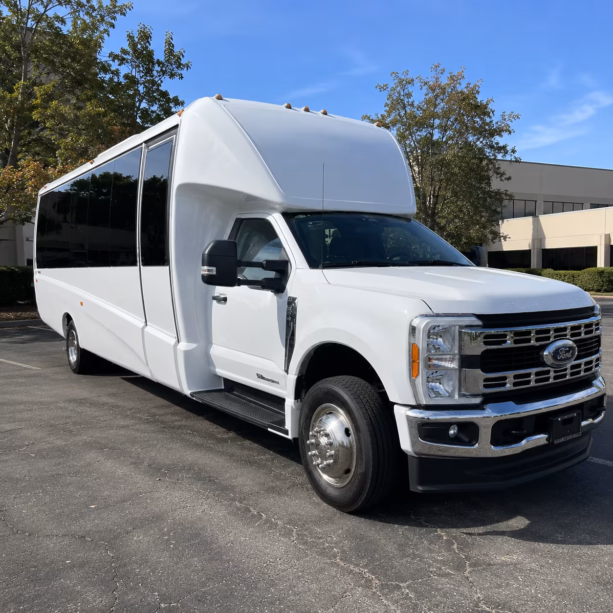 how the distance and duration of your trip affect charter bus rates