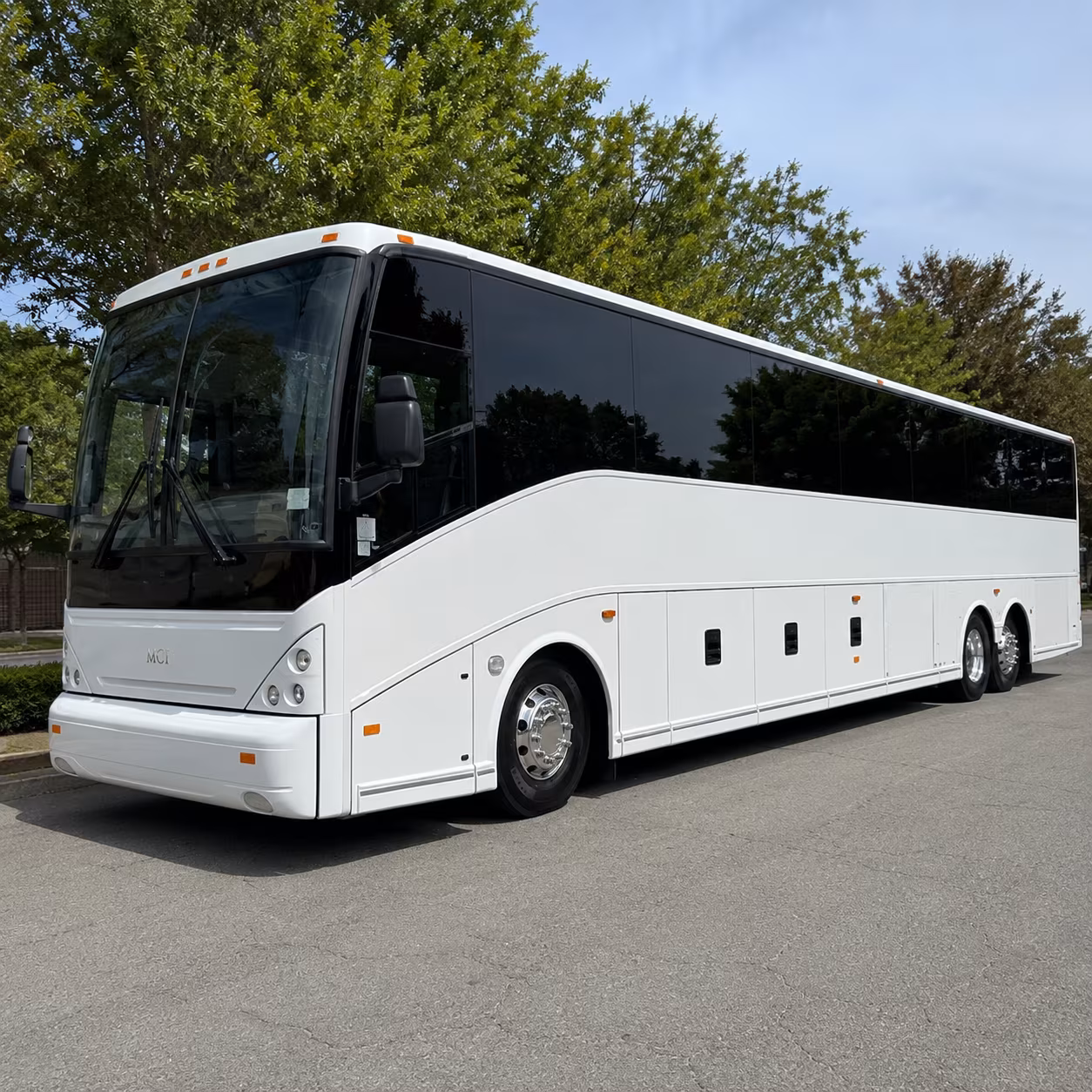 mclean charter bus
