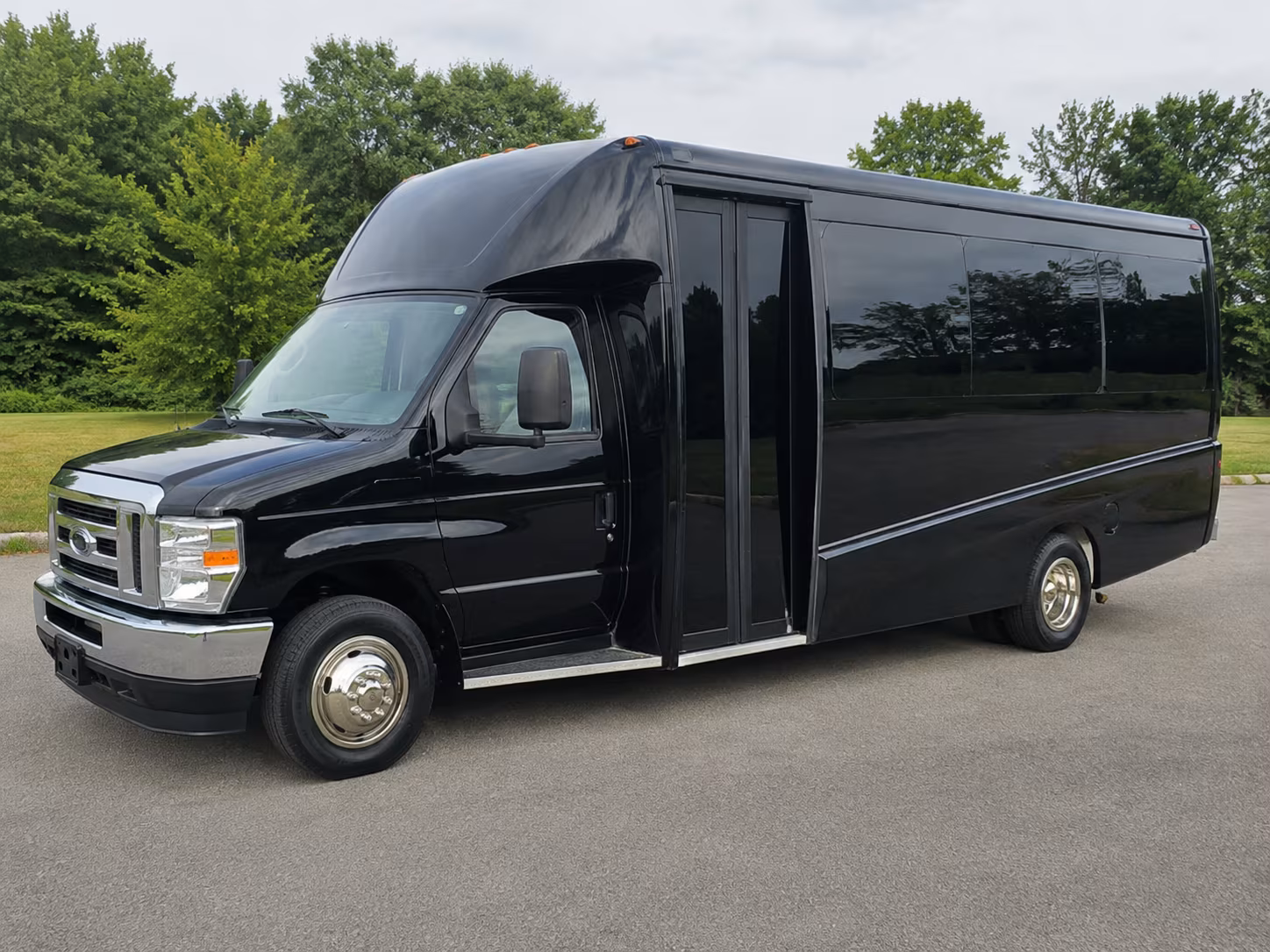 rockville wedding shuttle service between your rockville ceremony and reception