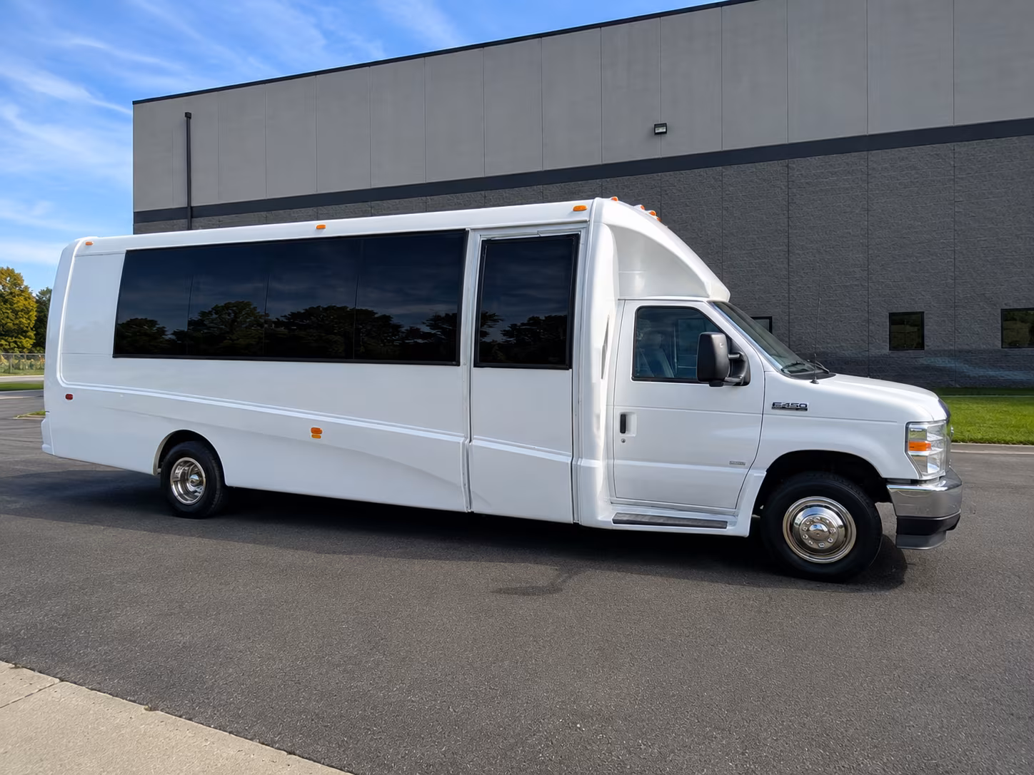 waiting until the last minute for a fall wine tour bus will cost you